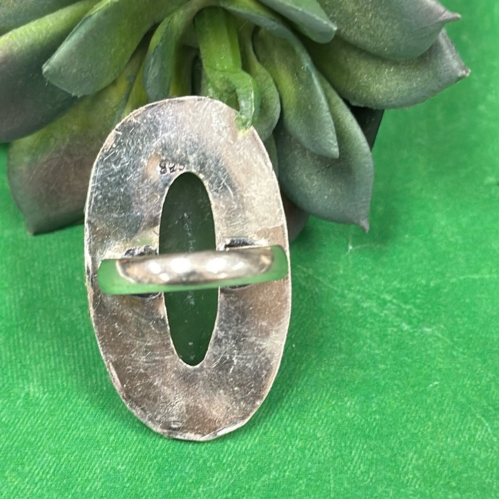 Green Stone Silver Ring - image 5